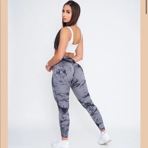 Pchee bum black tie dye leggings